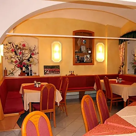 Lang Hotel